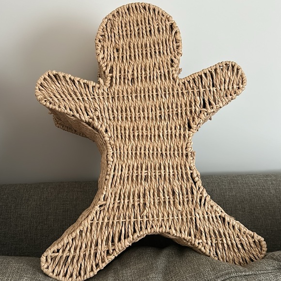 Gingerbread Wicker Baskets - Picture 7 of 16